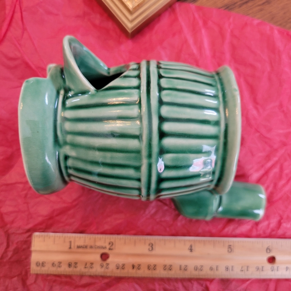 Vintage USA Pottery Pot Belly Stove Vase ~ Decor ~ Green ~ Unique ~ Unsigned - Picture 8 of 13